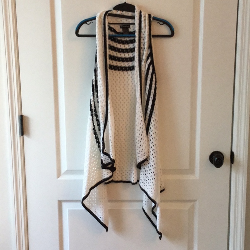 Knitted vest